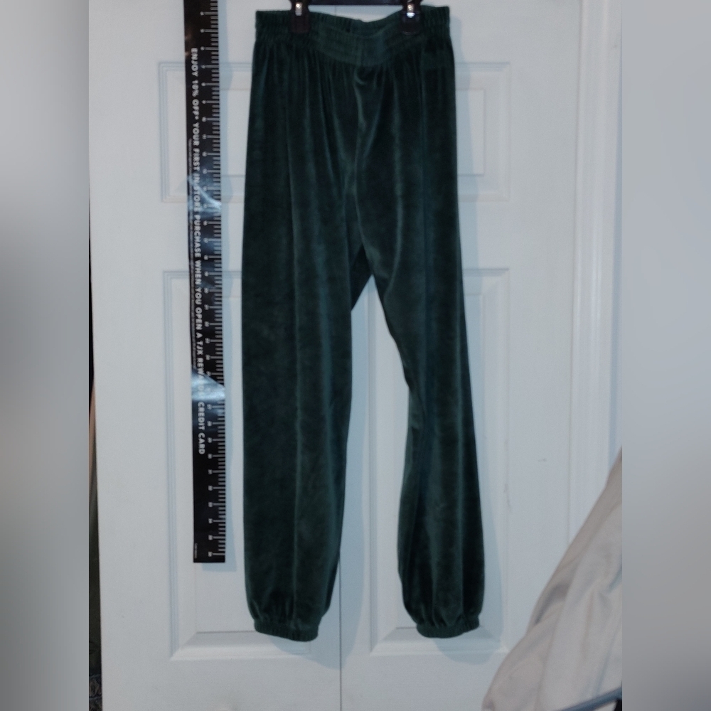 Neiman Marcus Ladies Teal Velvet Joggers